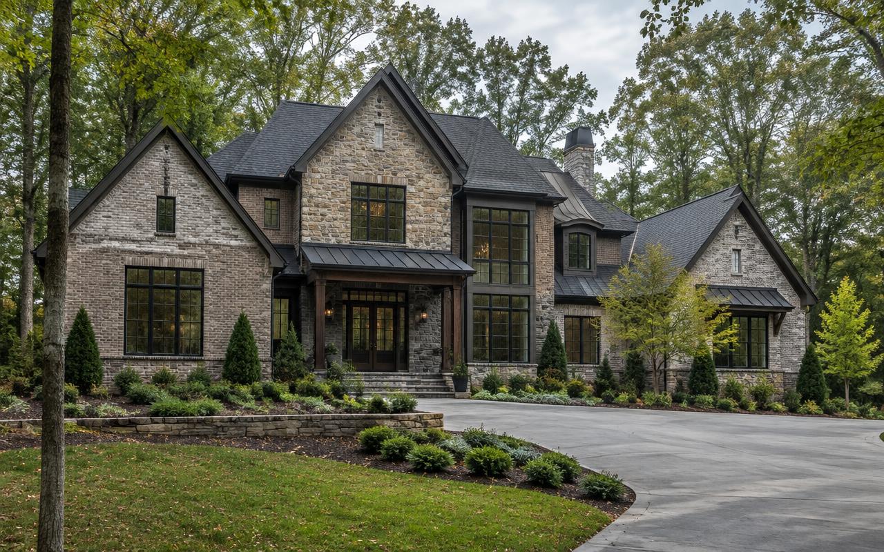 Refined custom estate architecture in Weddington, North Carolina